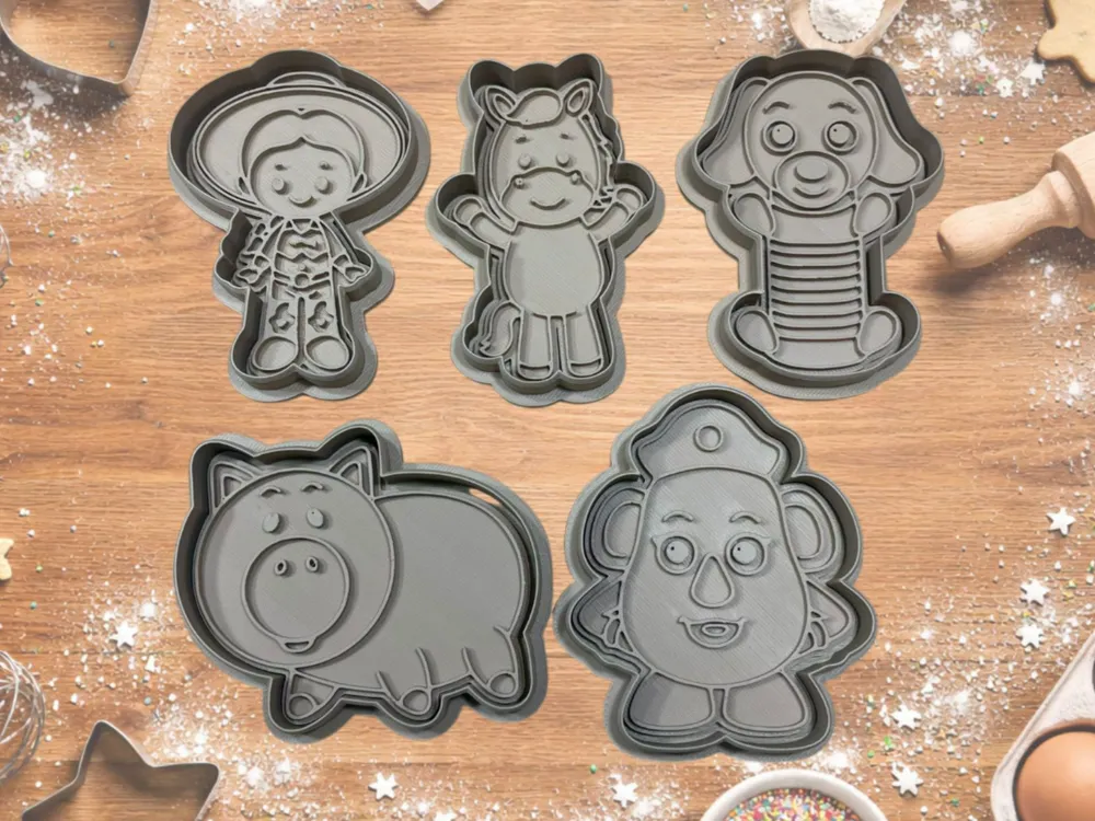 Sada 5 vykrajovátek s motivem toy story